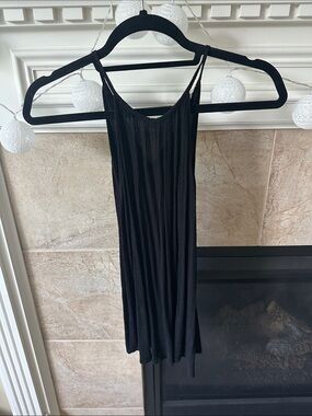 Women's Black S Tank- Sleek Lightweight Spaghetti Strap